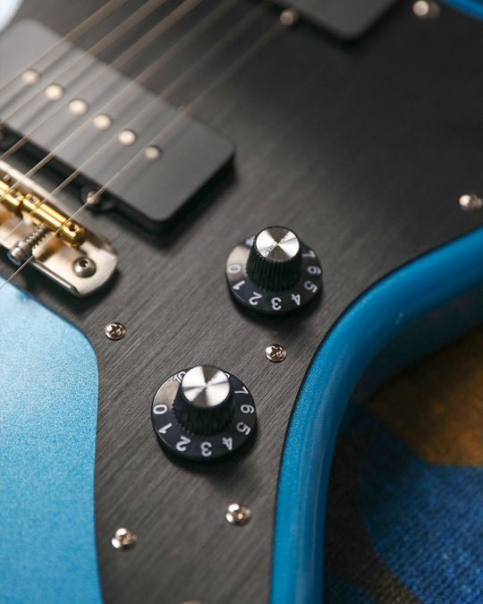 FOALS FJM7-MAX Offset Electric Guitar – Black Aluminum Pickguard | Autumn Special Edition